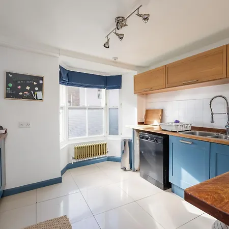 Hébergement de vacances West End - Beautiful Town House In North Yorkshire Market Town - Sleeping 10 *